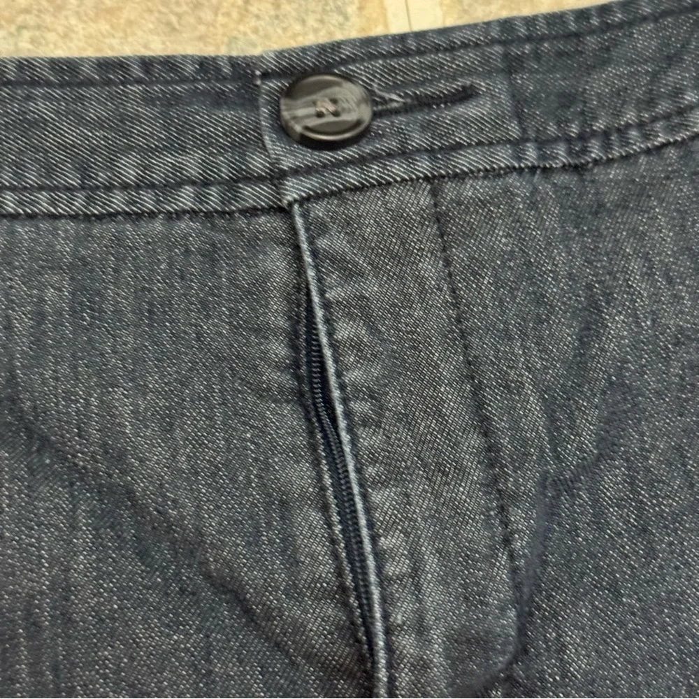 Size 12 Dockers Women's Dark Blue Jean Shorts
